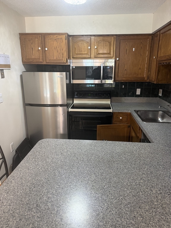 60 Rantoul Street, Unit 114N Beverly, MA 01915 - Photo 3 of 18