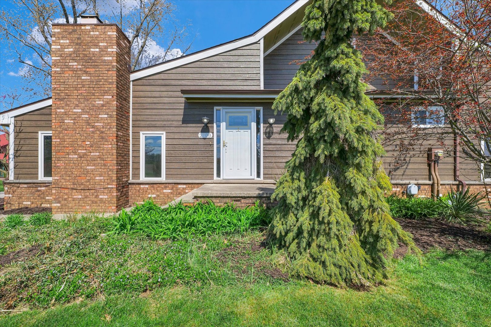 2708 East Perkins Road Urbana, IL 61802 - Photo 3 of 46 Gallery Image 3