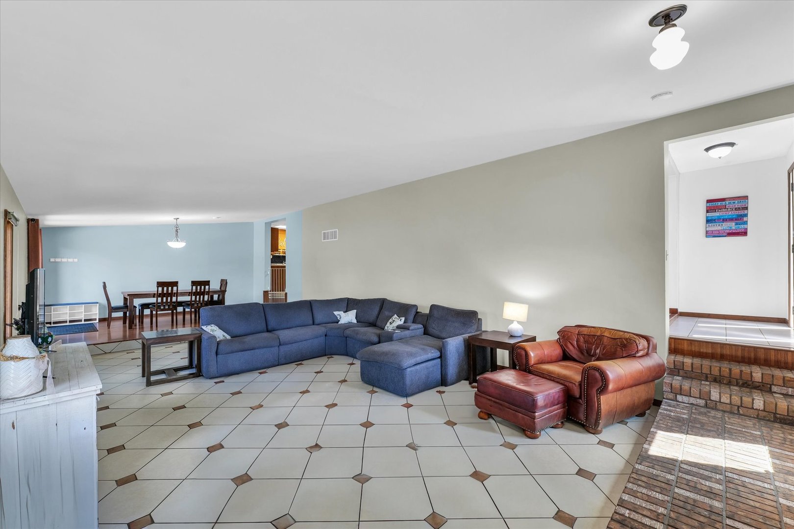 2708 East Perkins Road Urbana, IL 61802 - Photo 7 of 46 Gallery Image 7