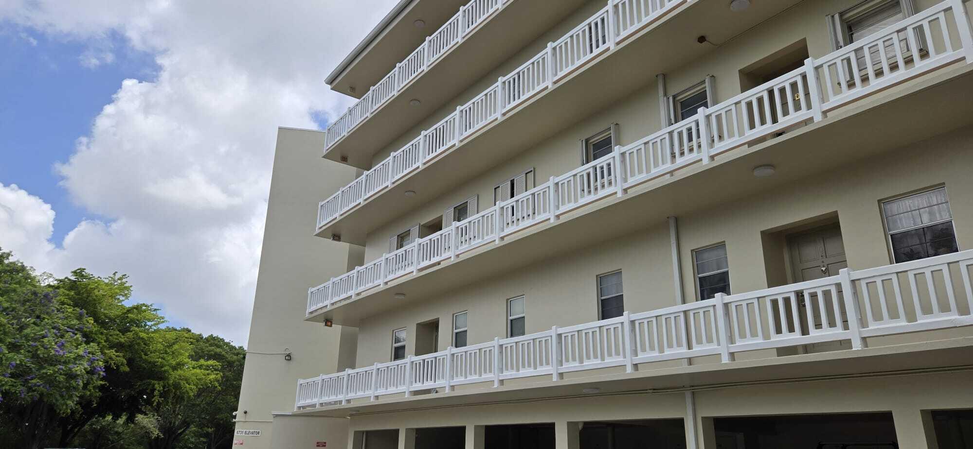 6731 Cypress Road, Unit 308 Plantation, FL 33317 - Photo 4 of 27 WhatsApp Image 2026-05-27 at 1.26.52 PM