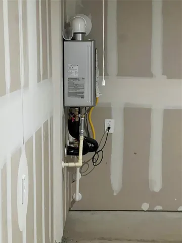 $1,900 | 214 Alkali Drive, Buda, TX 78610