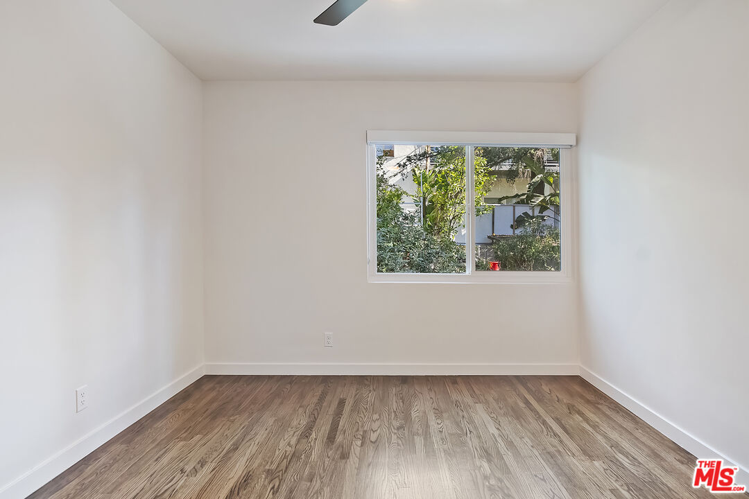 3252 Barham Boulevard Los Angeles, CA 90068 - Photo 28 of 38
