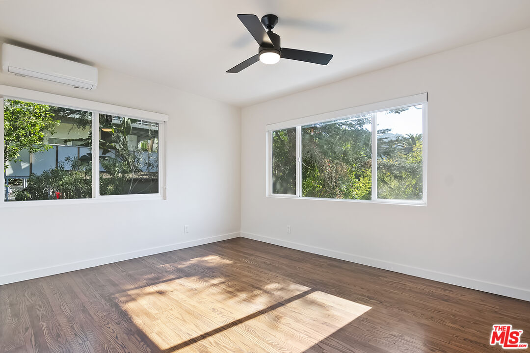 3252 Barham Boulevard Los Angeles, CA 90068 - Photo 30 of 38