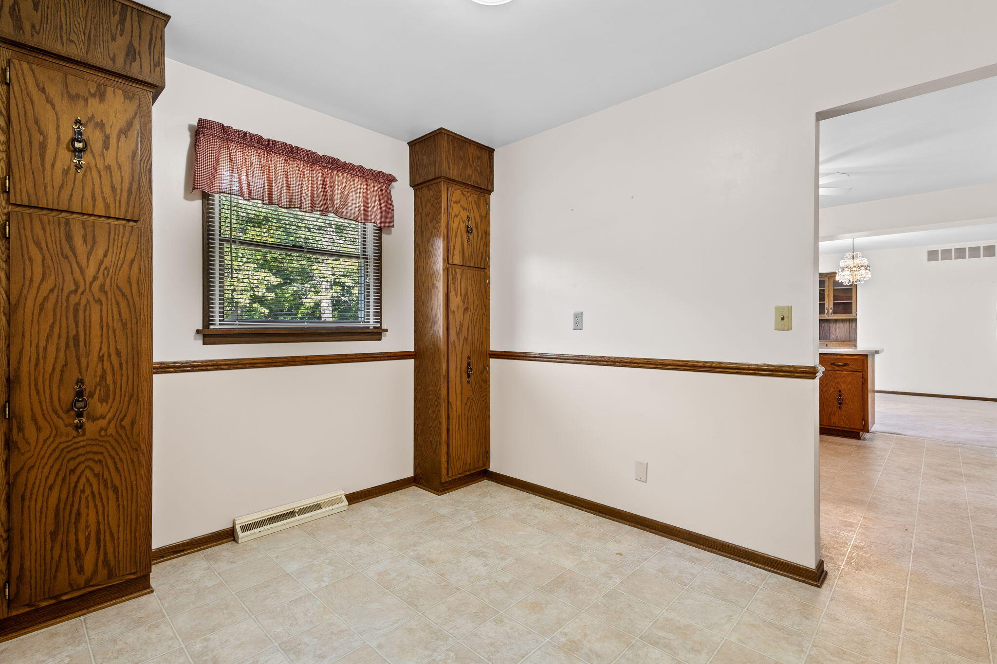 6894 Mercedes Lane Demotte, IN 46310 - Photo 25 of 37 2048x1365