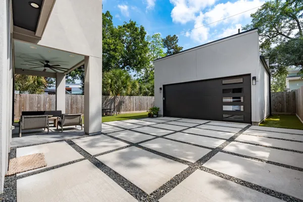 $1,395,000 | 935 Gardenia Drive, Houston, TX 77018