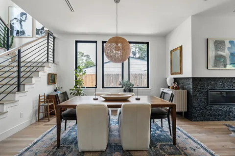 $1,395,000 | 935 Gardenia Drive, Houston, TX 77018