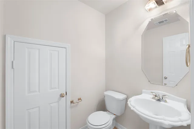 $2,100 | 10226 Canyon Rose Lane, Houston, TX 77070