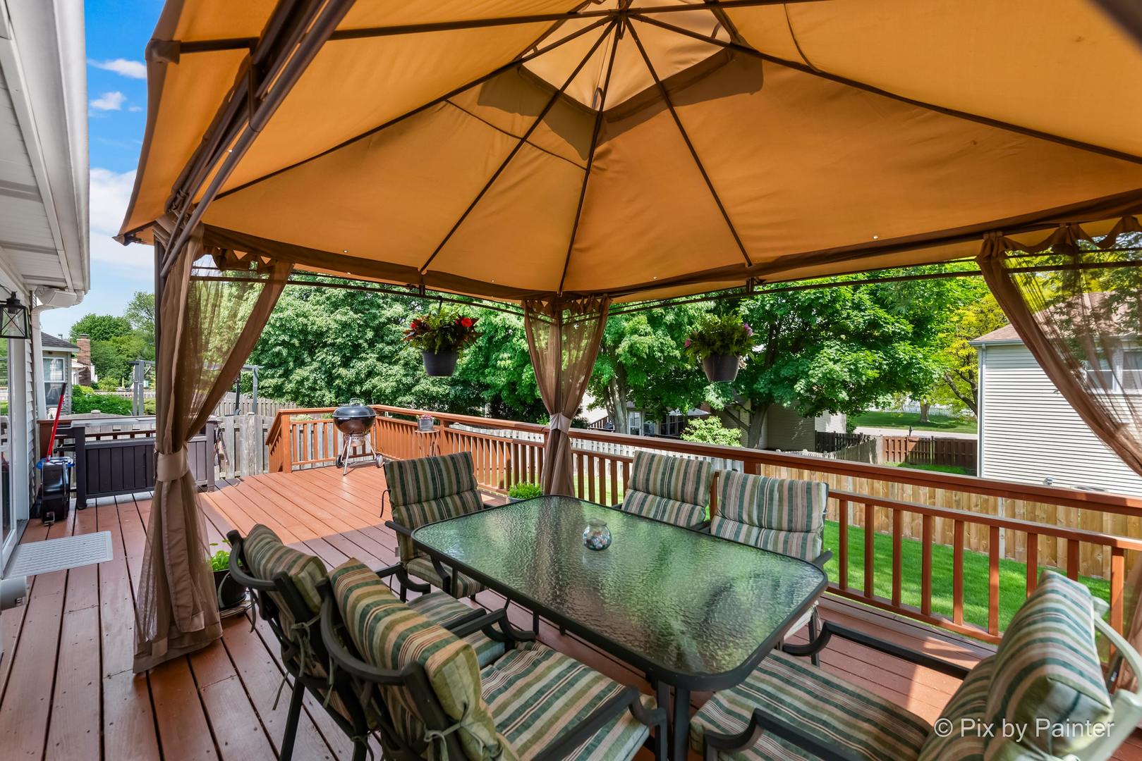 336 Claire Lane Cary, IL 60013 - Photo 10 of 29 an outdoor view of garden with patio