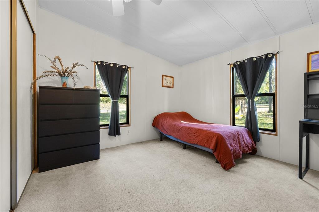 5016 Northwest 170th Street Alachua, FL 32615 - Photo 16 of 45