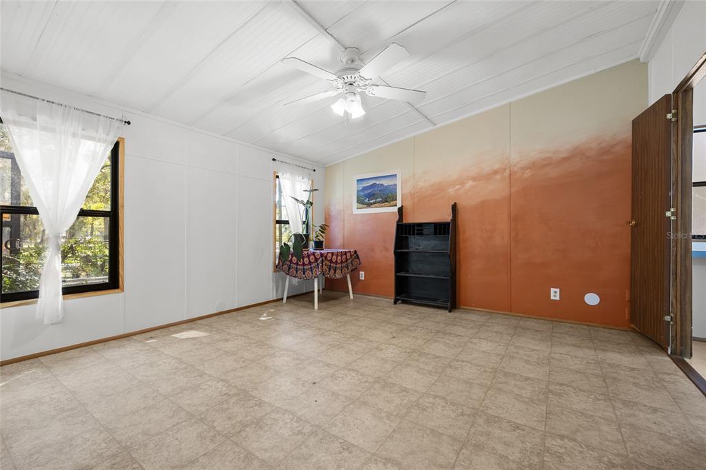 5016 Northwest 170th Street Alachua, FL 32615 - Photo 18 of 45