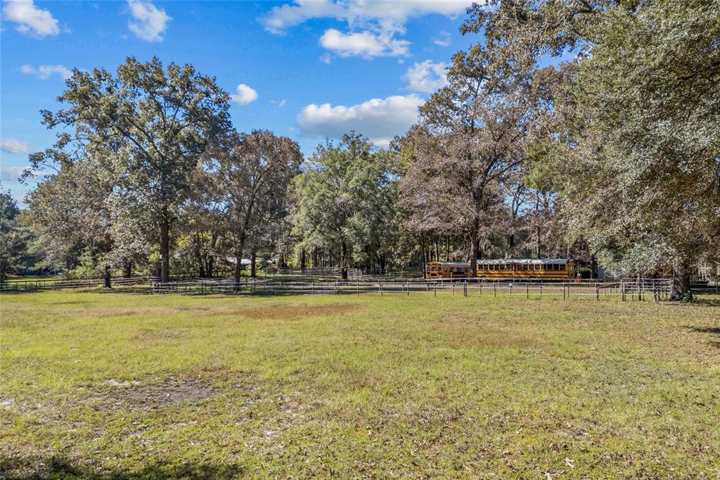 5016 Northwest 170th Street Alachua, FL 32615 - Photo 34 of 45
