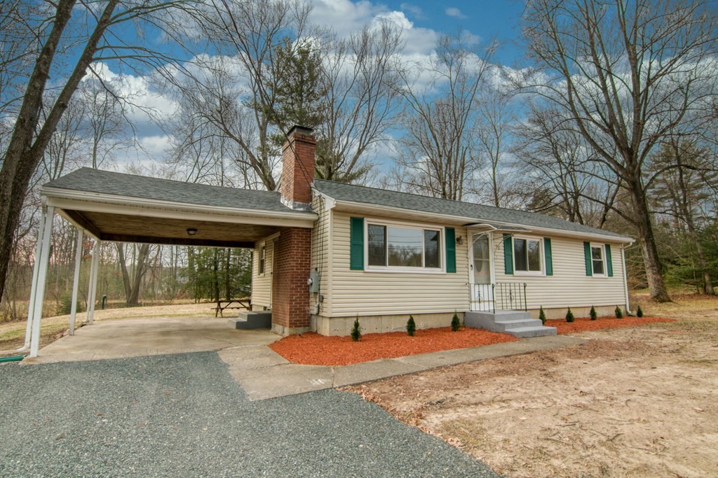 50 Sackett Road Westfield, MA 01085 - Photo 4 of 25 Gallery Image 4