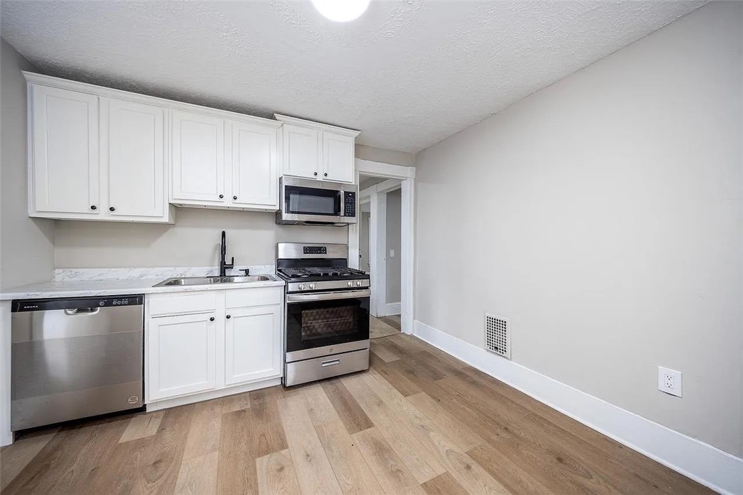 322 Wisconsin Street Rochester, NY 14609 - Photo 6 of 16