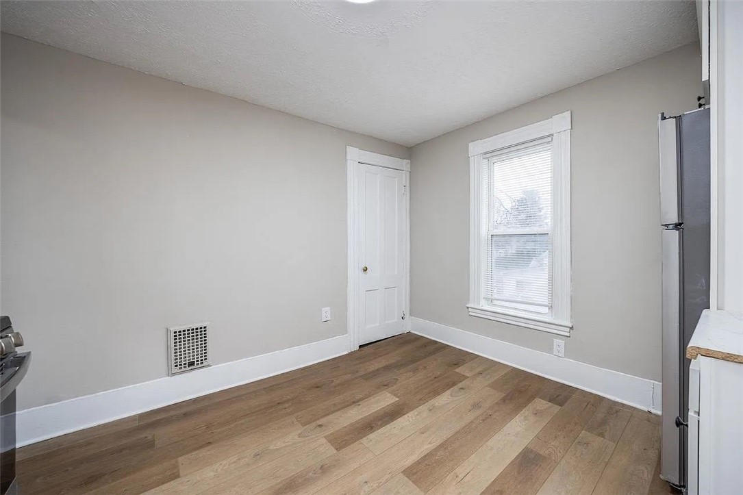 322 Wisconsin Street Rochester, NY 14609 - Photo 8 of 16