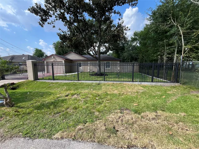 $270,000 | 2315 Langley Road, Houston, TX 77093