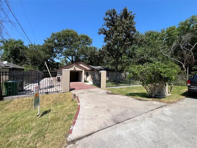 $270,000 | 2315 Langley Road, Houston, TX 77093