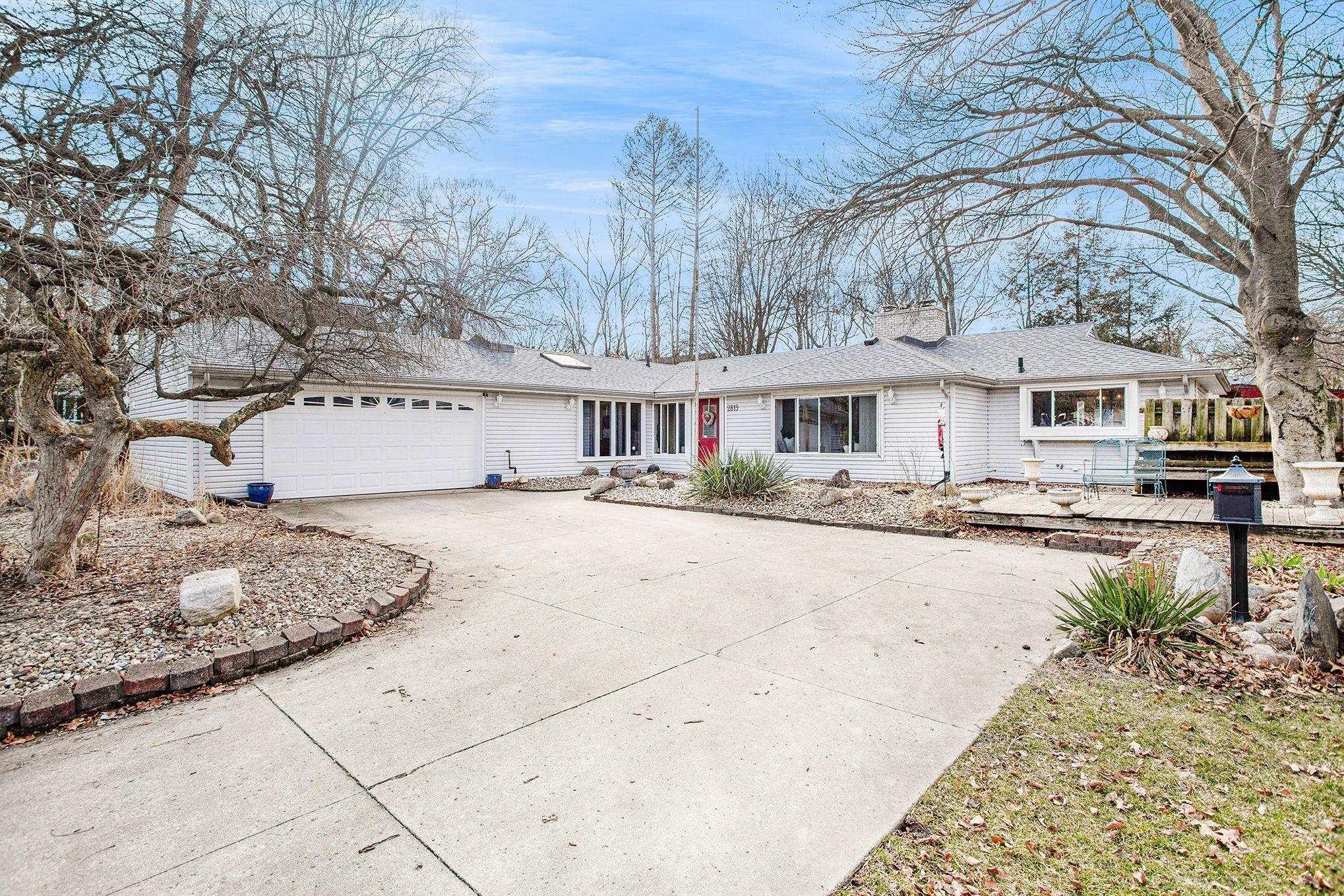 2819 York Road South Bend, IN 46614 - Photo 1 of 23 Gallery Image 1