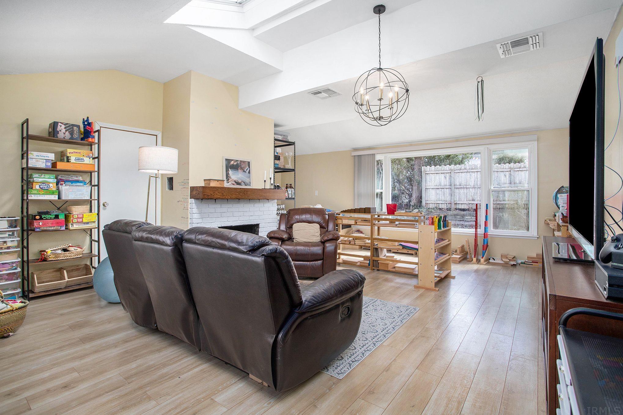 2819 York Road South Bend, IN 46614 - Photo 3 of 23 Gallery Image 3