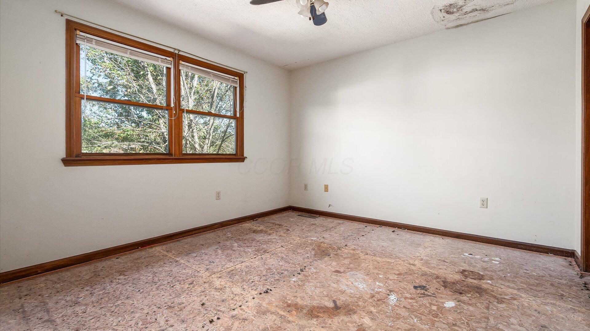10501 Palmer Road Hopewell, OH 43746 - Photo 27 of 61 22-z 10501 Palmer055