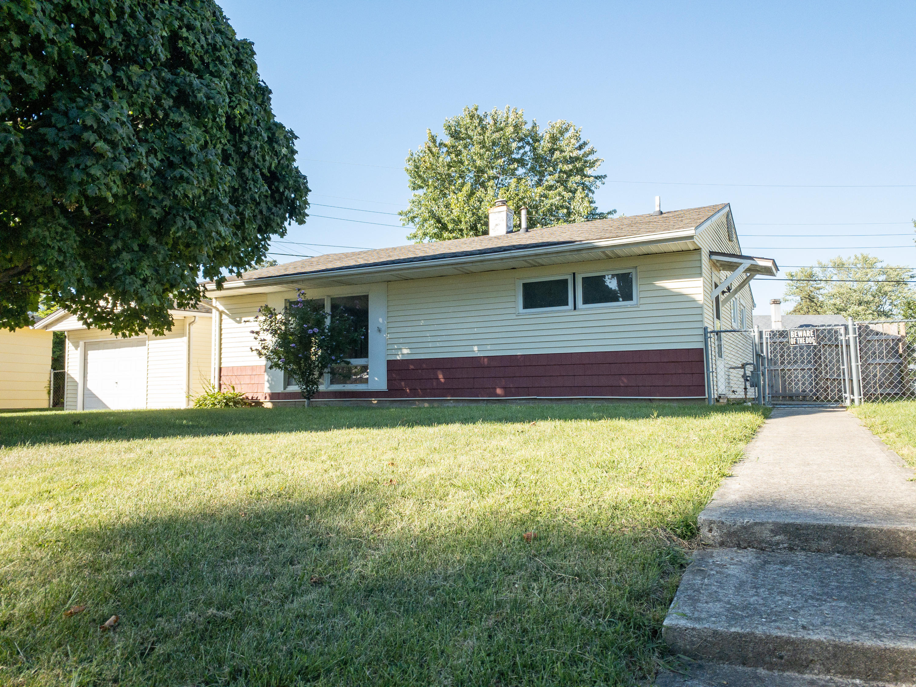 2120 Wrenwood Road Springfield, OH 45505 - Photo 2 of 46 Gallery Image 2