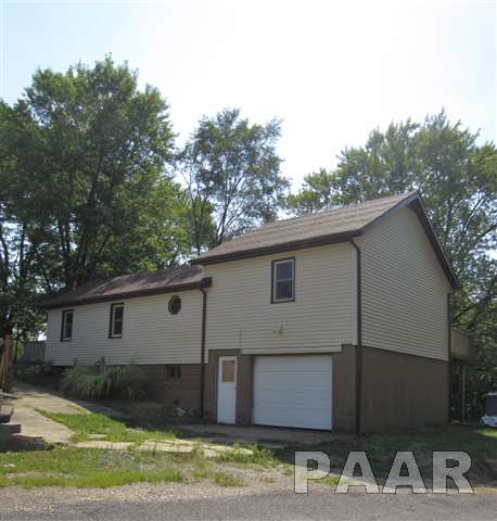 427 Fischer Road Creve Coeur, IL 61610 - Photo 3 of 11 Gallery Image 3