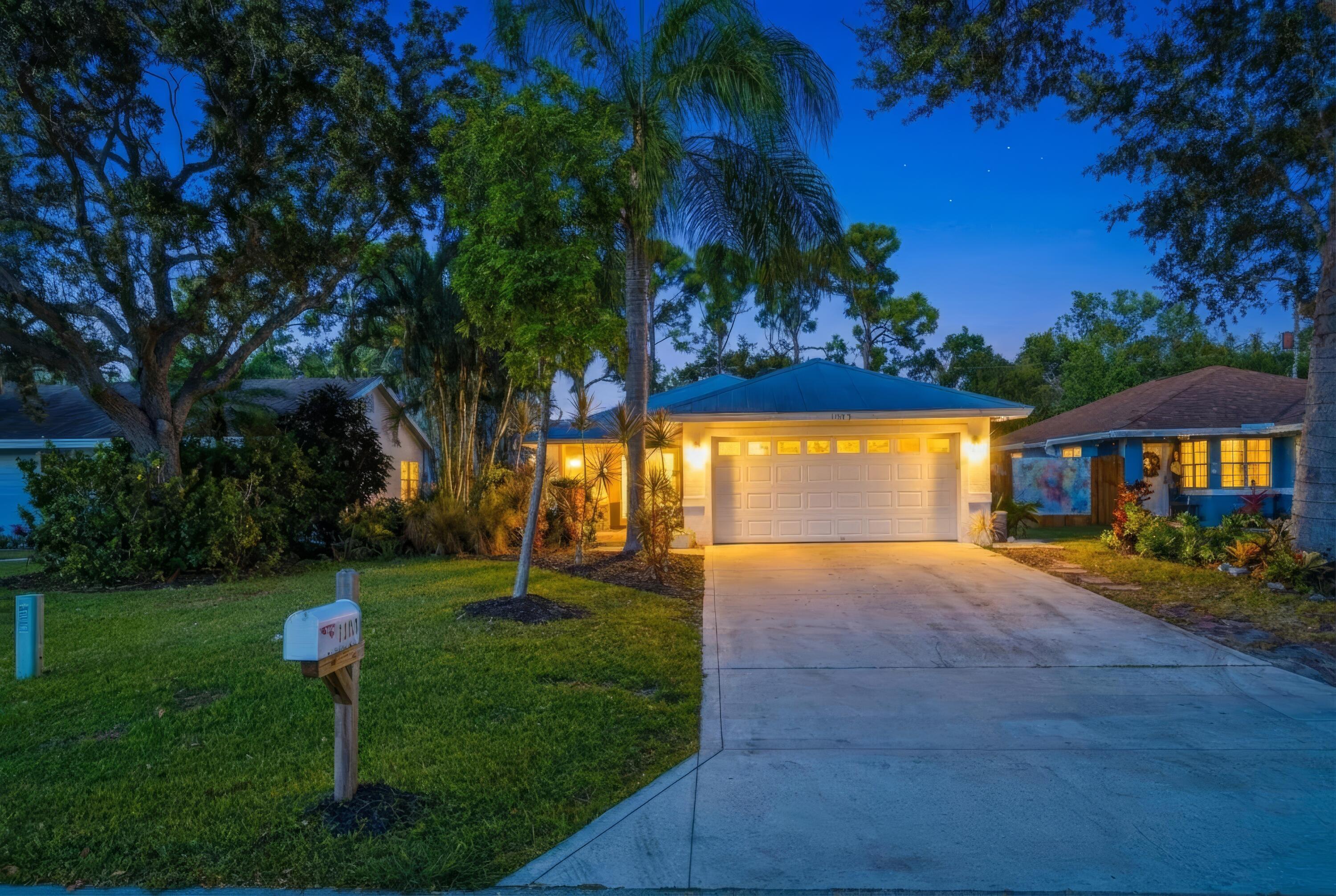 1105 Cherokee Street Jupiter, FL 33458 - Photo 2 of 31 1105_Cherokee_St_001