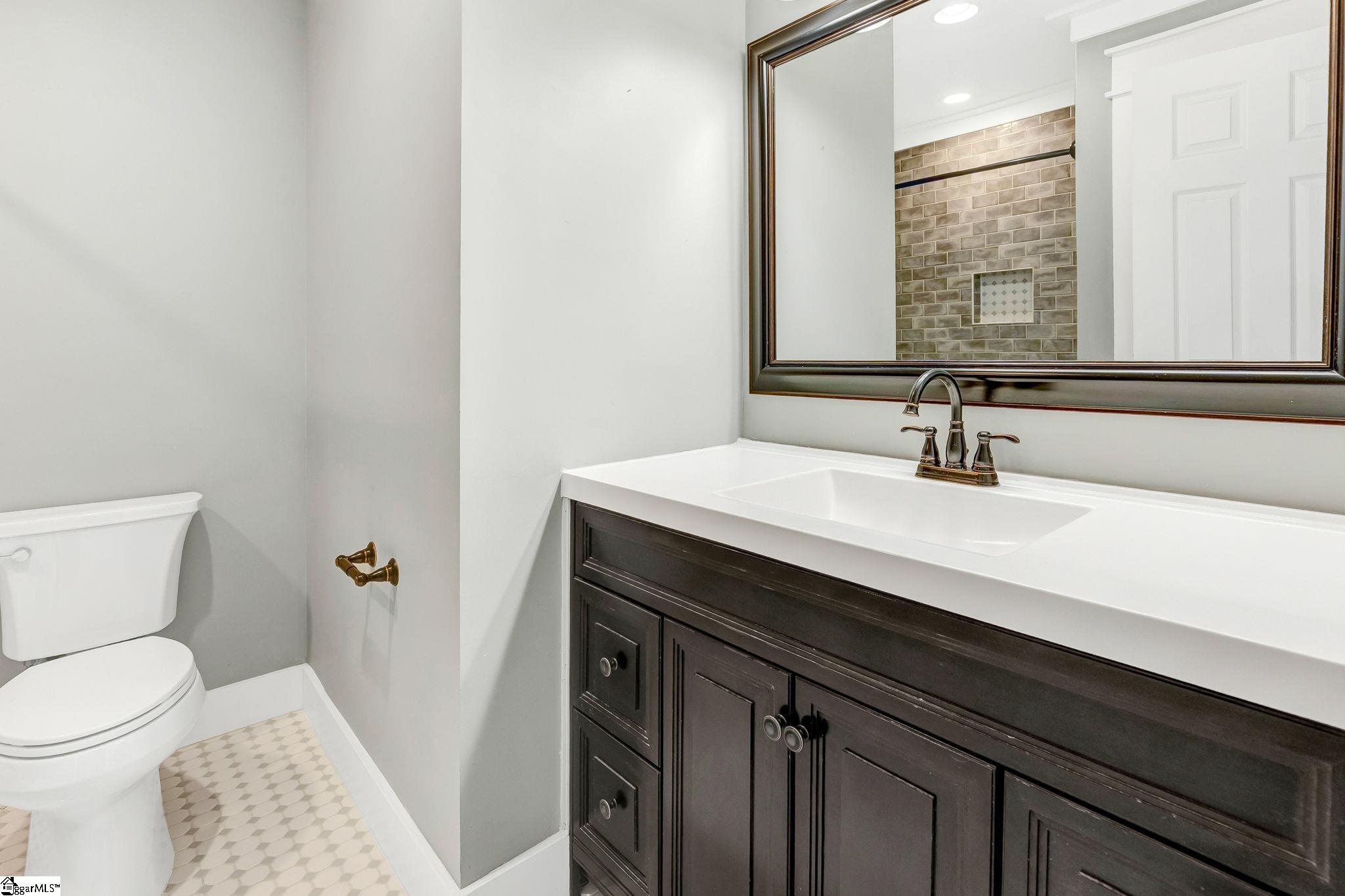 907 Highway 14 Simpsonville, SC 29681 - Photo 13 of 21