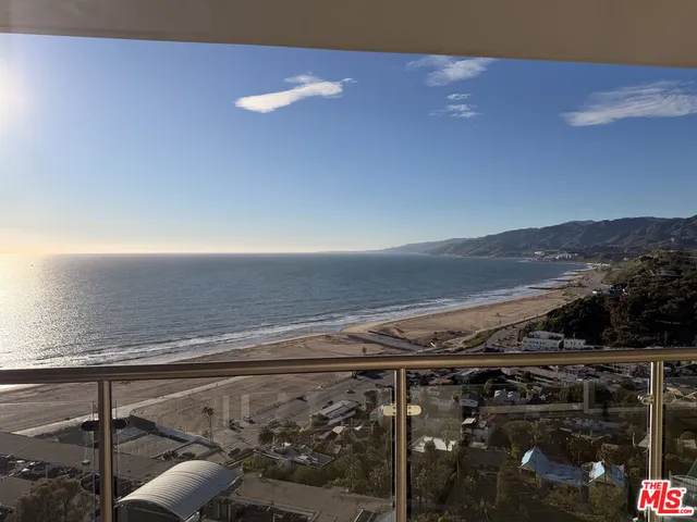 $899,999 | 201 Ocean Avenue, Unit 1707P, Santa Monica, CA 90402
