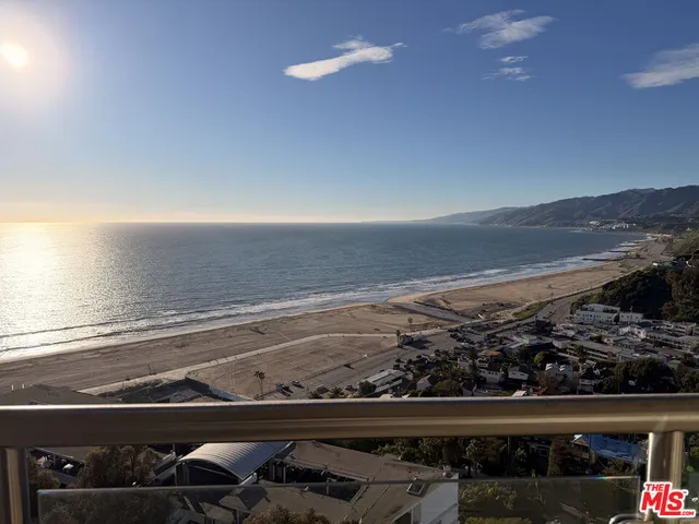 $899,999 | 201 Ocean Avenue, Unit 1707P, Santa Monica, CA 90402