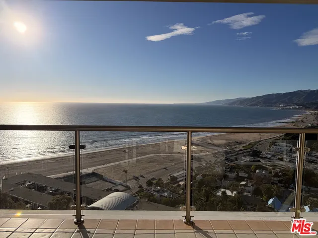 $899,999 | 201 Ocean Avenue, Unit 1707P, Santa Monica, CA 90402