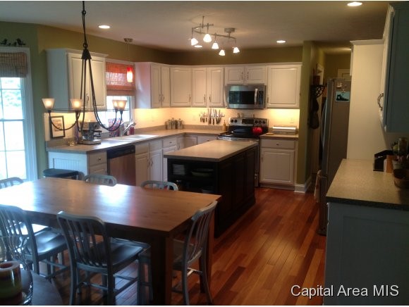1809 Armitage Drive Springfield, IL 62711 - Photo 7 of 22 Gallery Image 7