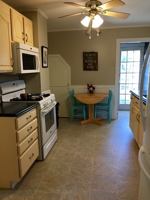 10 Burlington Road Billerica, MA 01821 - Photo 8 of 14