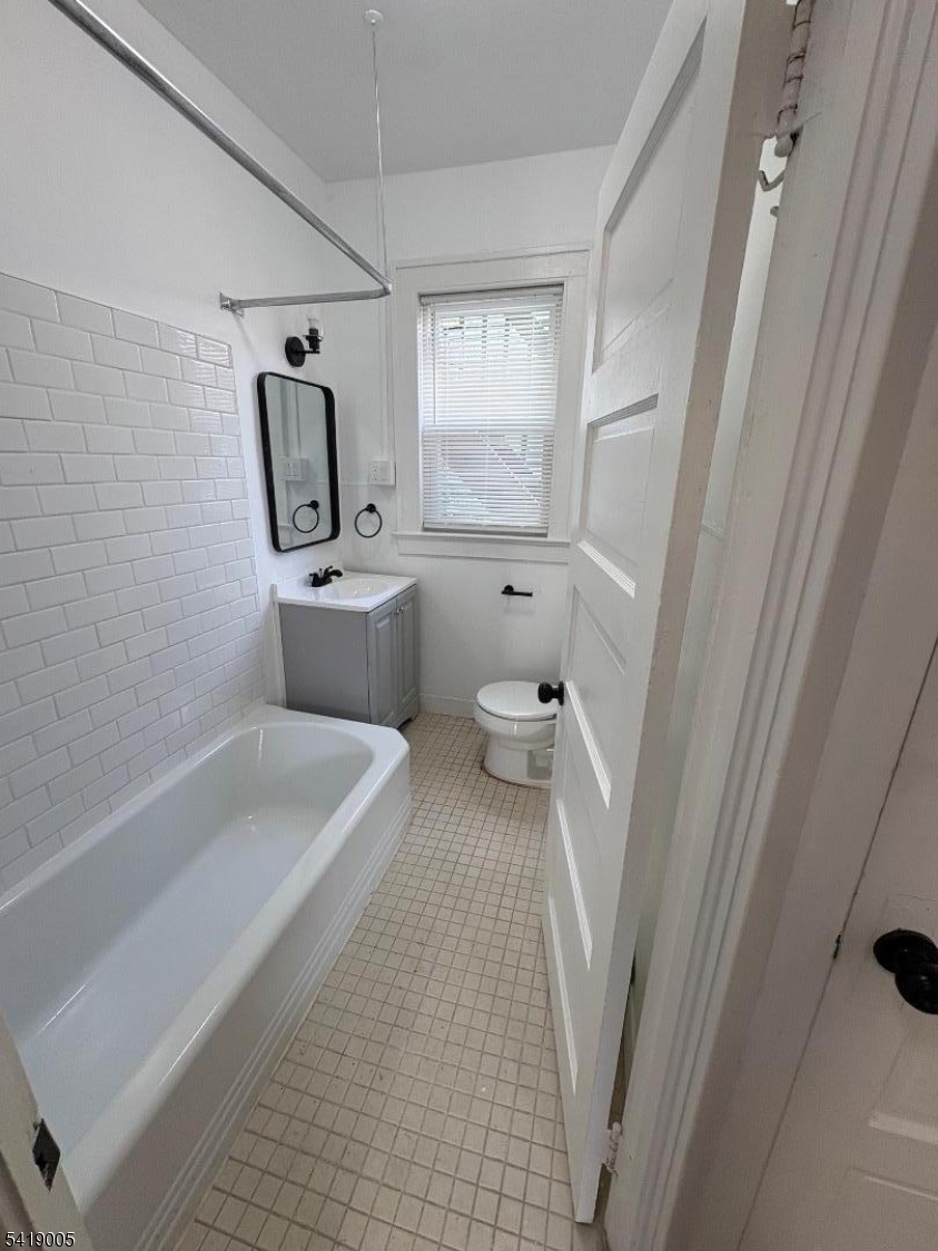 136 Main Street, Unit 2 Flemington, NJ 08822 - Photo 5 of 12