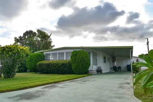 $180,000 | 47 Delaware Court, Unit 10, Palm Harbor, FL 34684