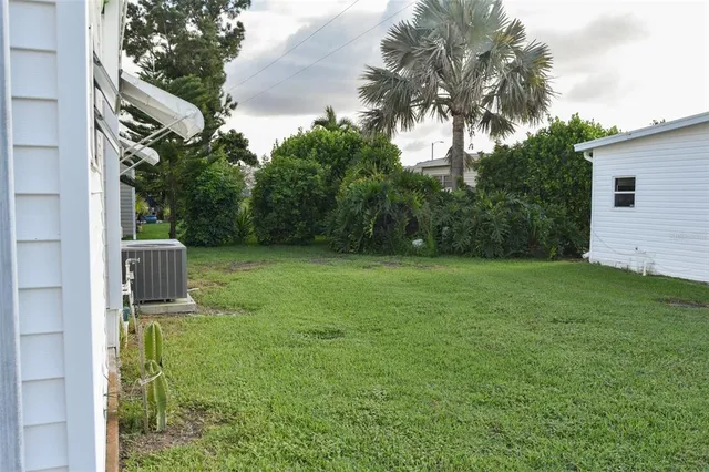 $180,000 | 47 Delaware Court, Unit 10, Palm Harbor, FL 34684