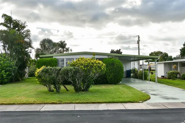 $180,000 | 47 Delaware Court, Unit 10, Palm Harbor, FL 34684