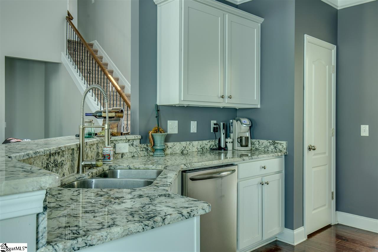 125 Arnold Mill Road Simpsonville, SC 29680 - Photo 7 of 32 Gallery Image 7