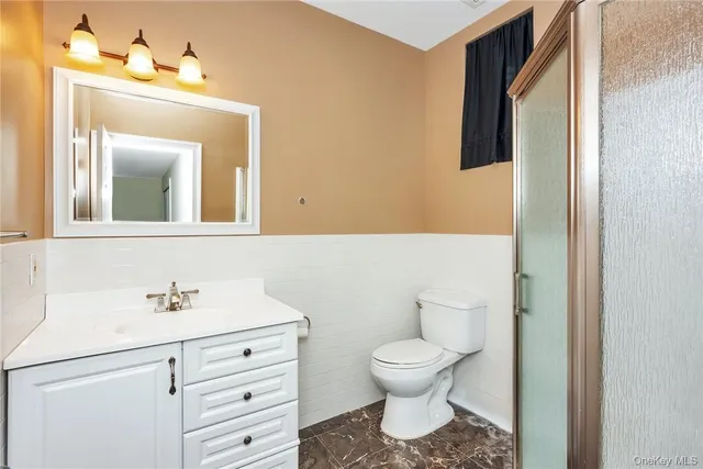 $8,900 | 696 Ridgeway, White Plains, NY 10605