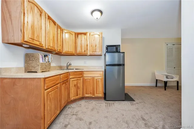 $8,900 | 696 Ridgeway, White Plains, NY 10605