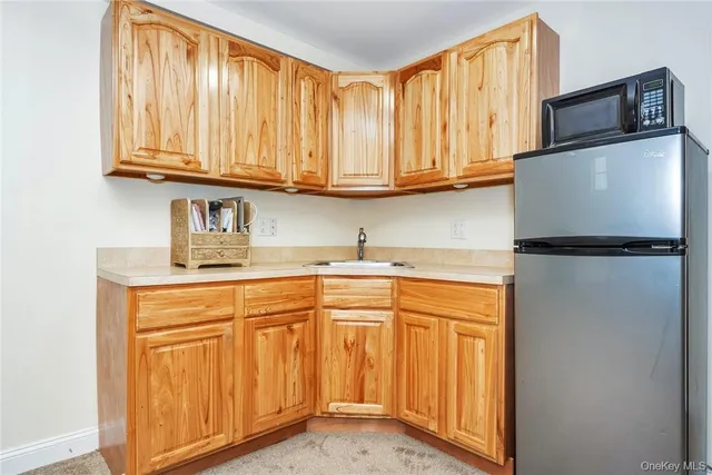 $8,900 | 696 Ridgeway, White Plains, NY 10605