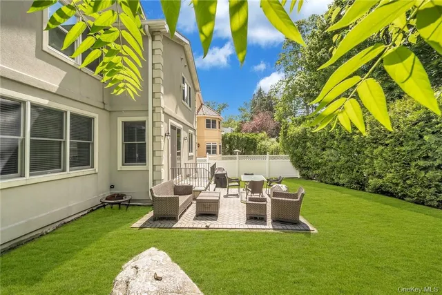 $8,900 | 696 Ridgeway, White Plains, NY 10605