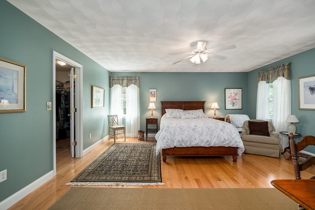 40 Longmeadow Drive Rowley, MA 01969 - Photo 17 of 37