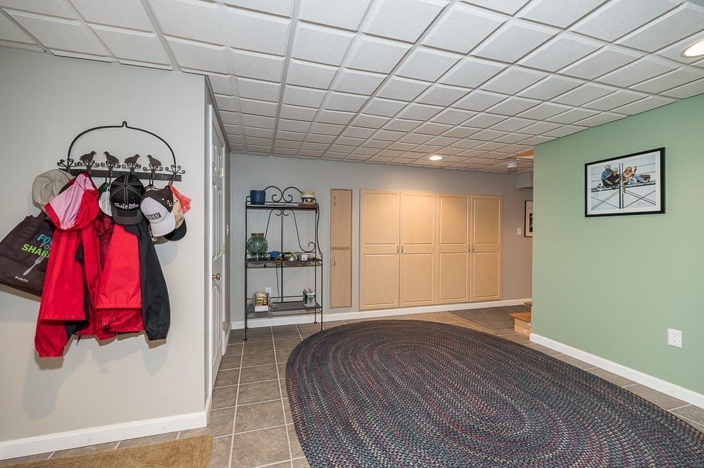 40 Longmeadow Drive Rowley, MA 01969 - Photo 21 of 37