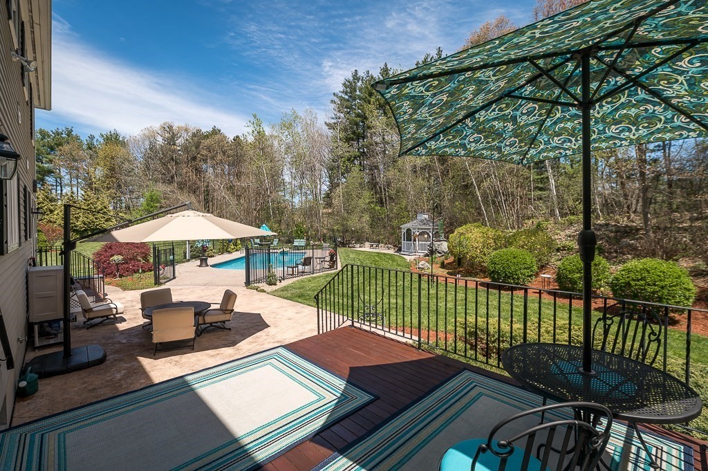 40 Longmeadow Drive Rowley, MA 01969 - Photo 23 of 37