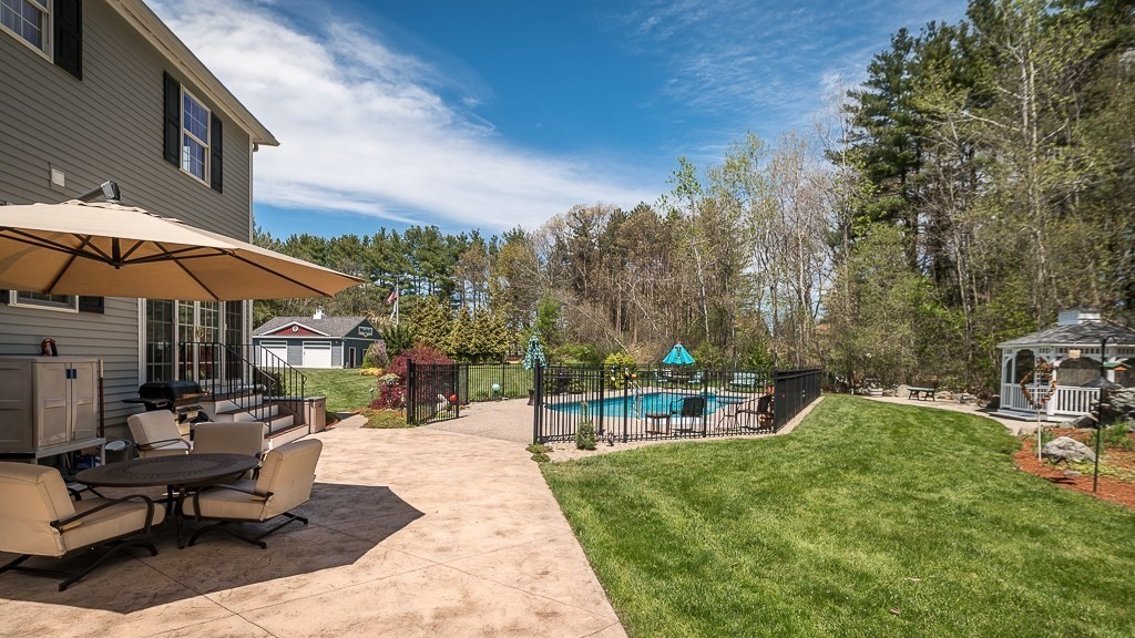 40 Longmeadow Drive Rowley, MA 01969 - Photo 26 of 37