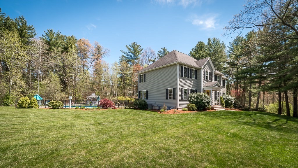 40 Longmeadow Drive Rowley, MA 01969 - Photo 32 of 37