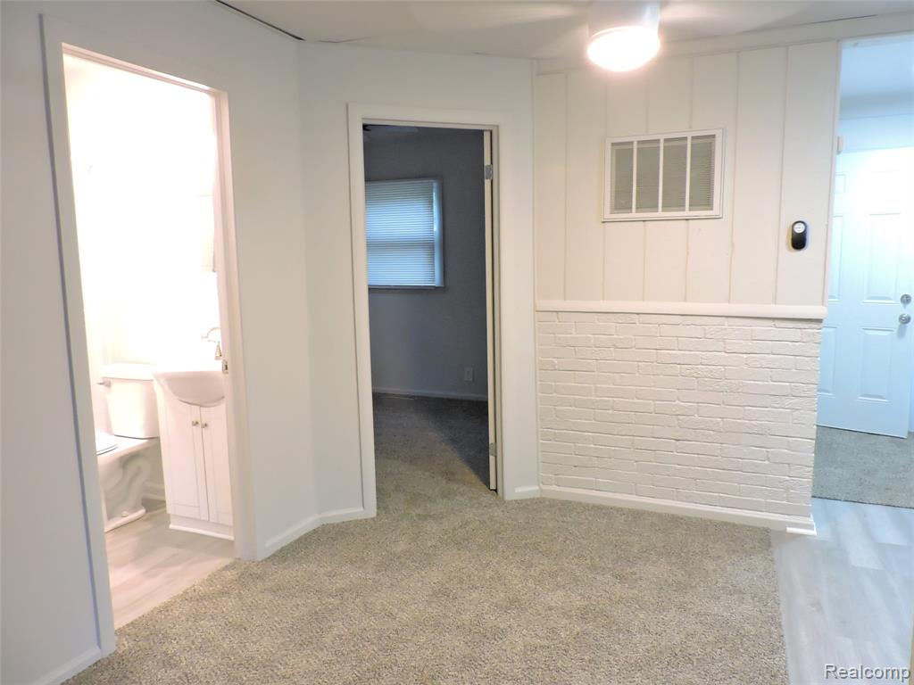 4014 Jacque Street Flint, MI 48532 - Photo 4 of 23