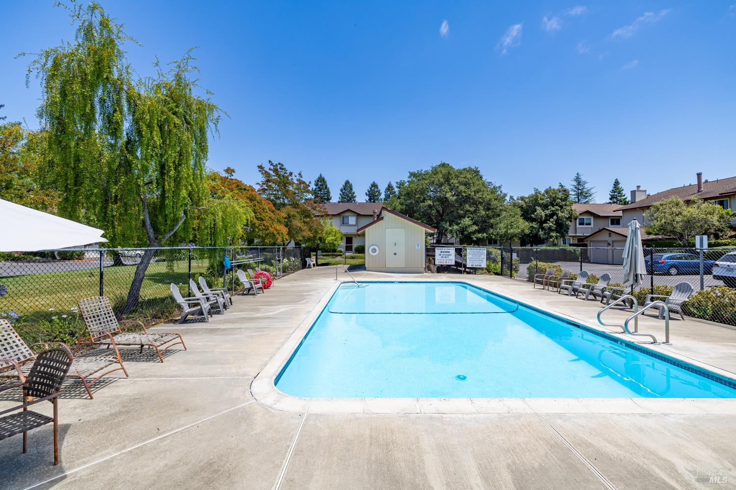 4601 Harbor Lane Rohnert Park, CA 94928 - Photo 37 of 38 Community Pool