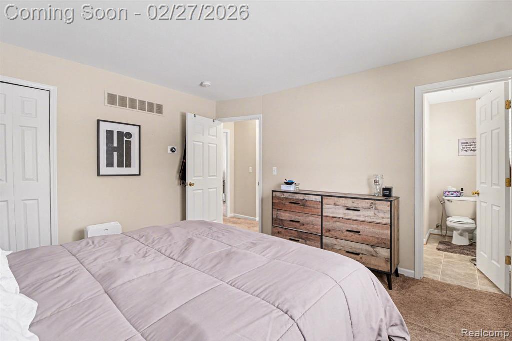 2420 Jones Road Waterford, MI 48327 - Photo 12 of 22 Gallery Image 12