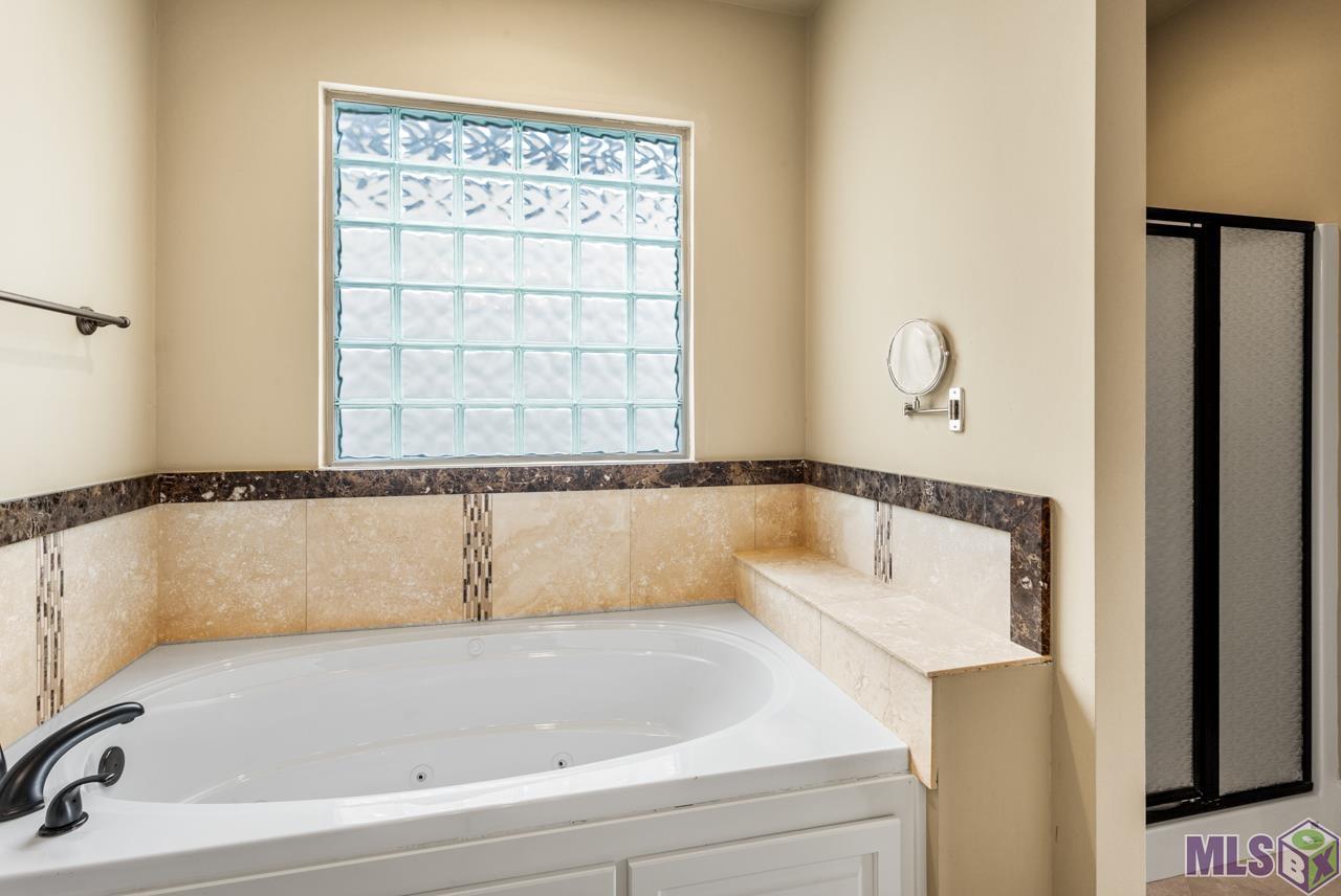 8272 Valencia Court Baton Rouge, LA 70820 - Photo 12 of 22